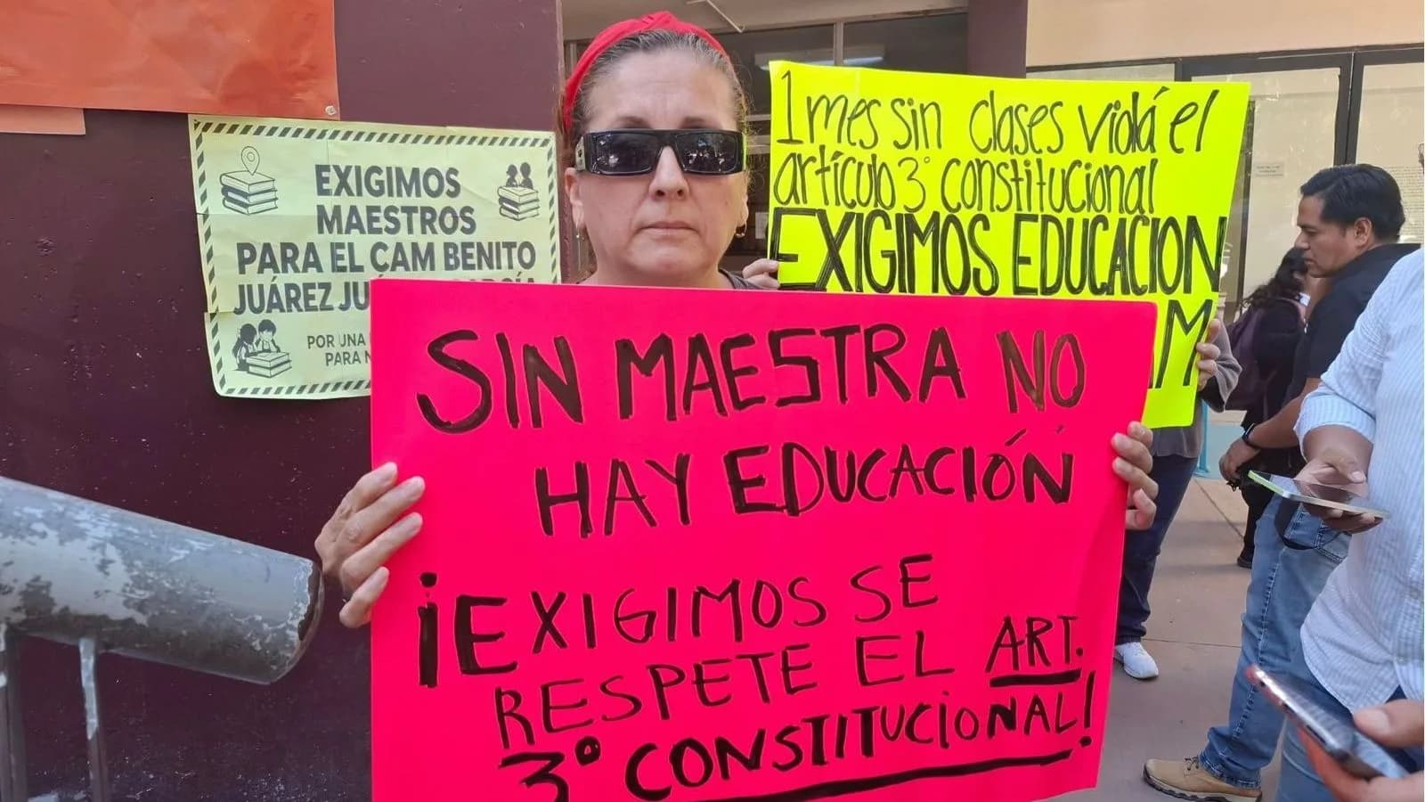 Denuncian suspensión de clases en CAM Playas de Tijuana por falta de maestros