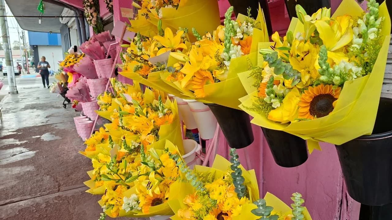 Disminuyen las ventas de flores amarillas en la ciudad